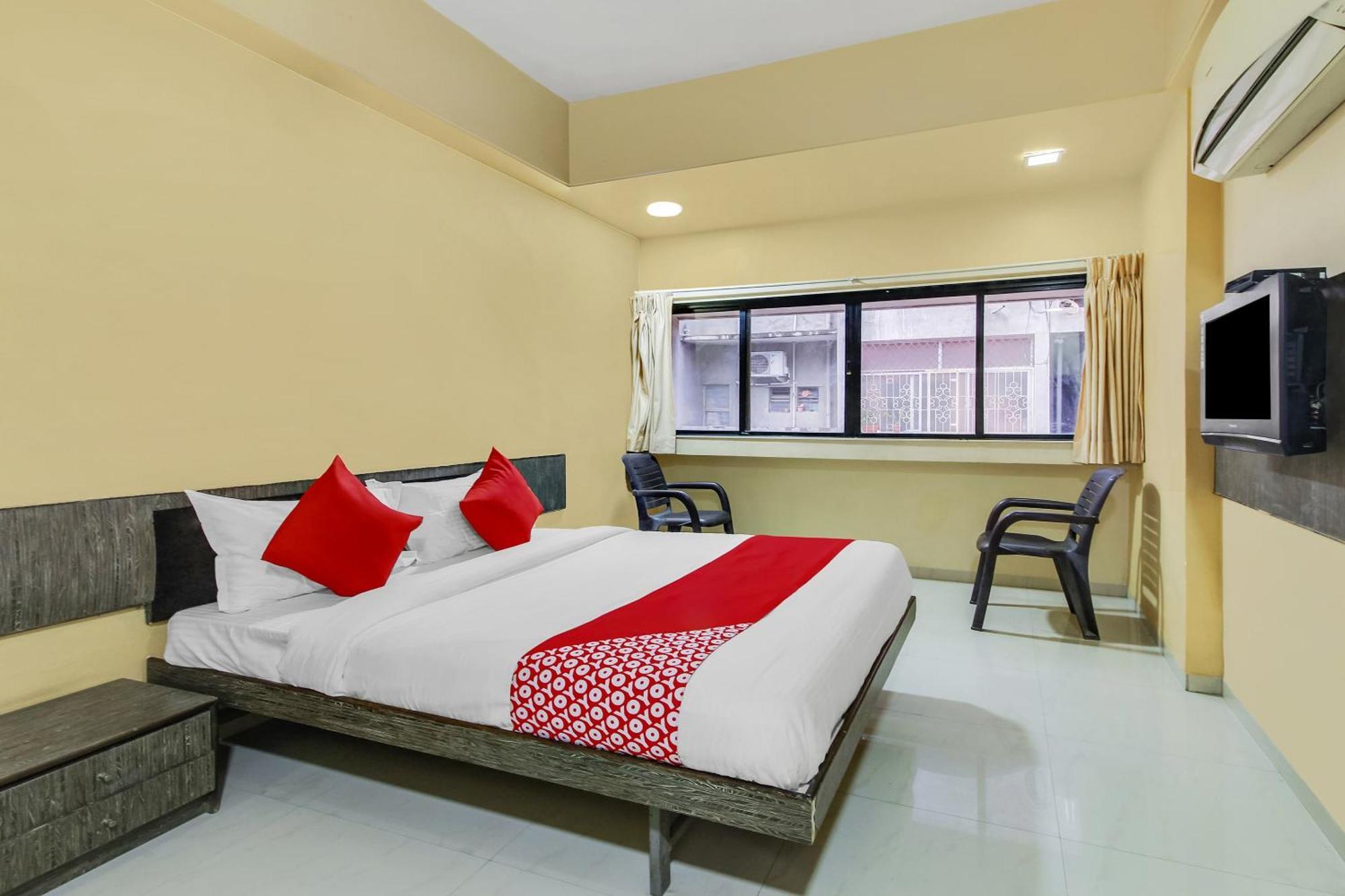 Hotel O Priyanka Residency Solapur Bagian luar foto